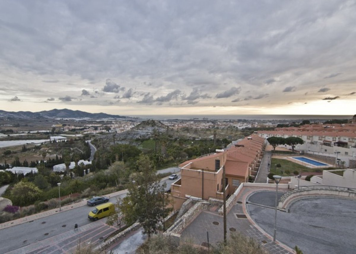 SOLAR EN LA NACLA. MOTRIL