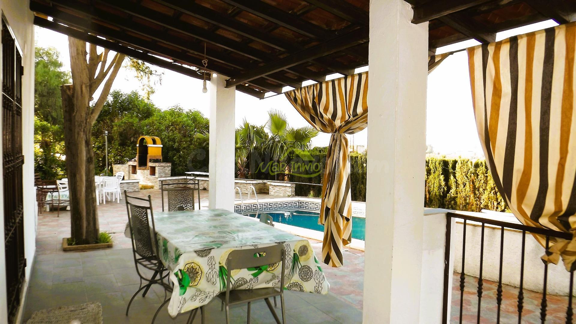 FINCA CON ESTUPENDA CASA EN CARTAYA
