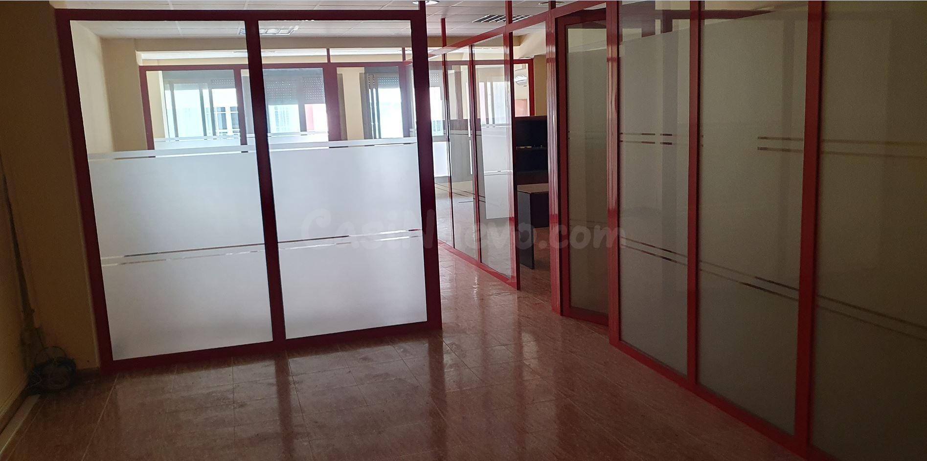SE ALQUILA LOCAL COMERCIAL EN EL CENTRO DE LA VALL D'UIXO