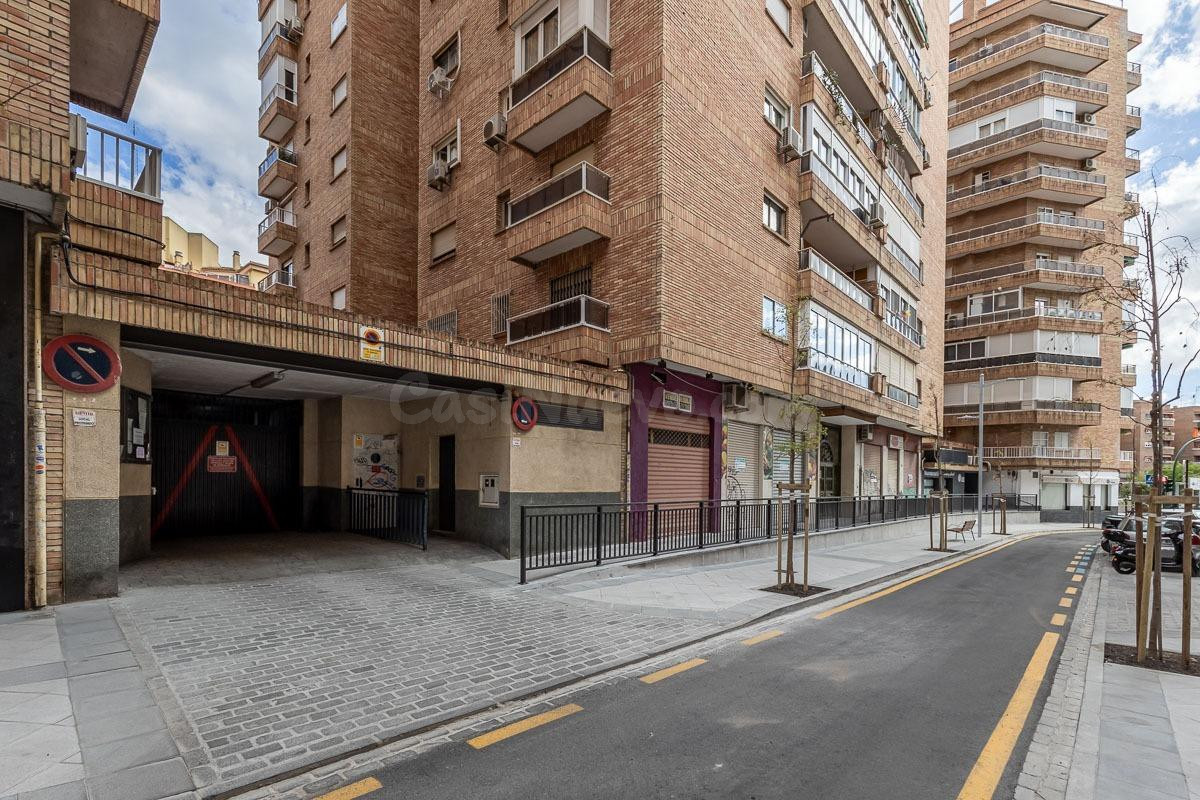 Plaza de Garaje en Arabial