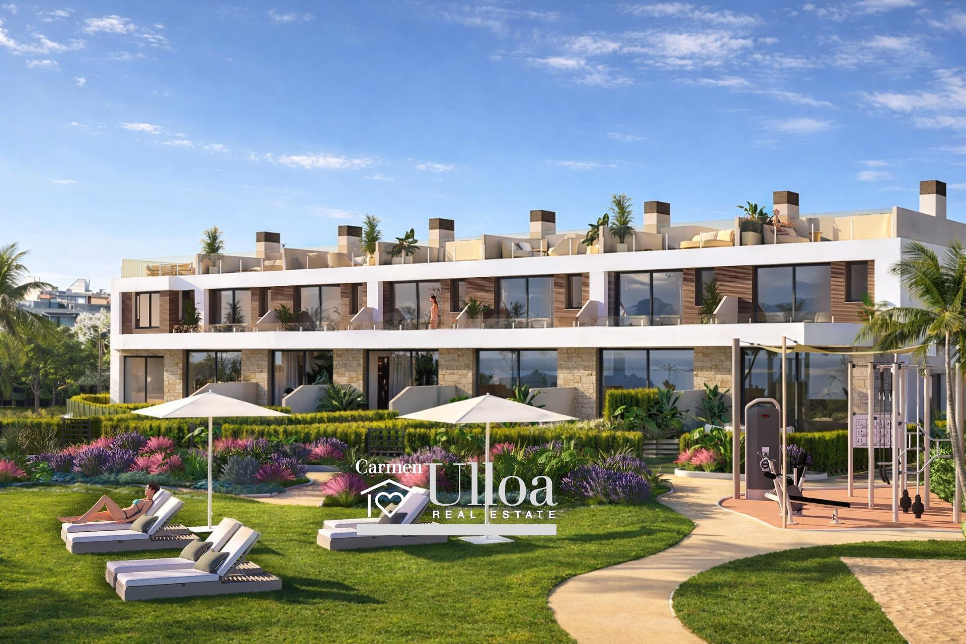 VILLA ADOSADA CON VISTAS PANORÁMICAS AL MEDITERRÁNEO EN EL CAMPELLO