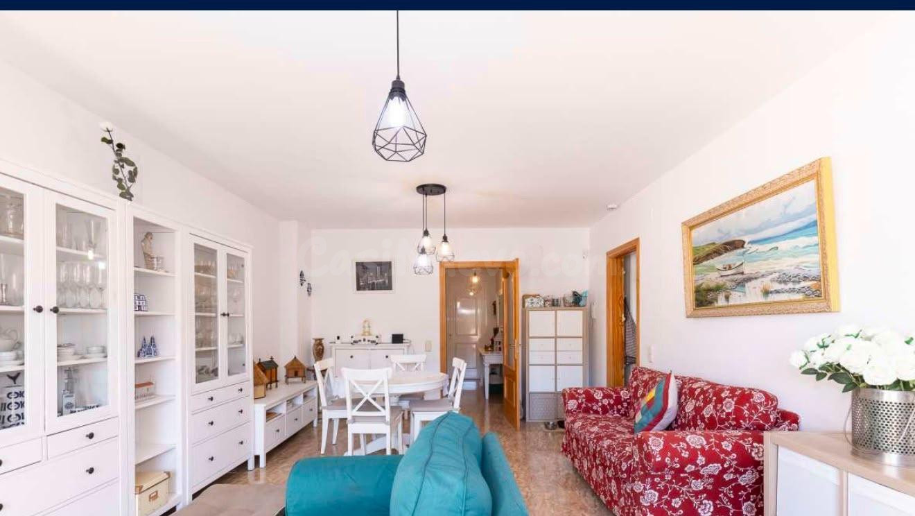 Amplia y cómoda casa duplex en Deltebre, Tarragona