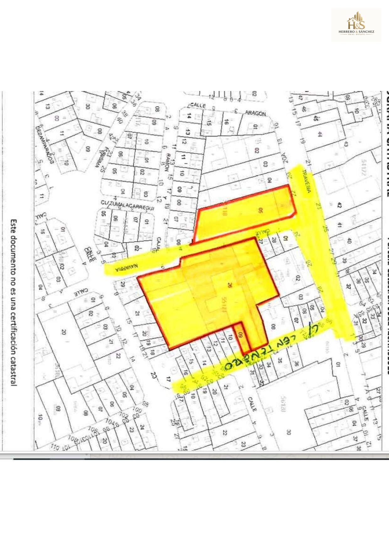 "Dos edificios de unos 3.000 m2 en el centro de Novelda, ambos con fachada a dos calles y gran potencial urbanístico".