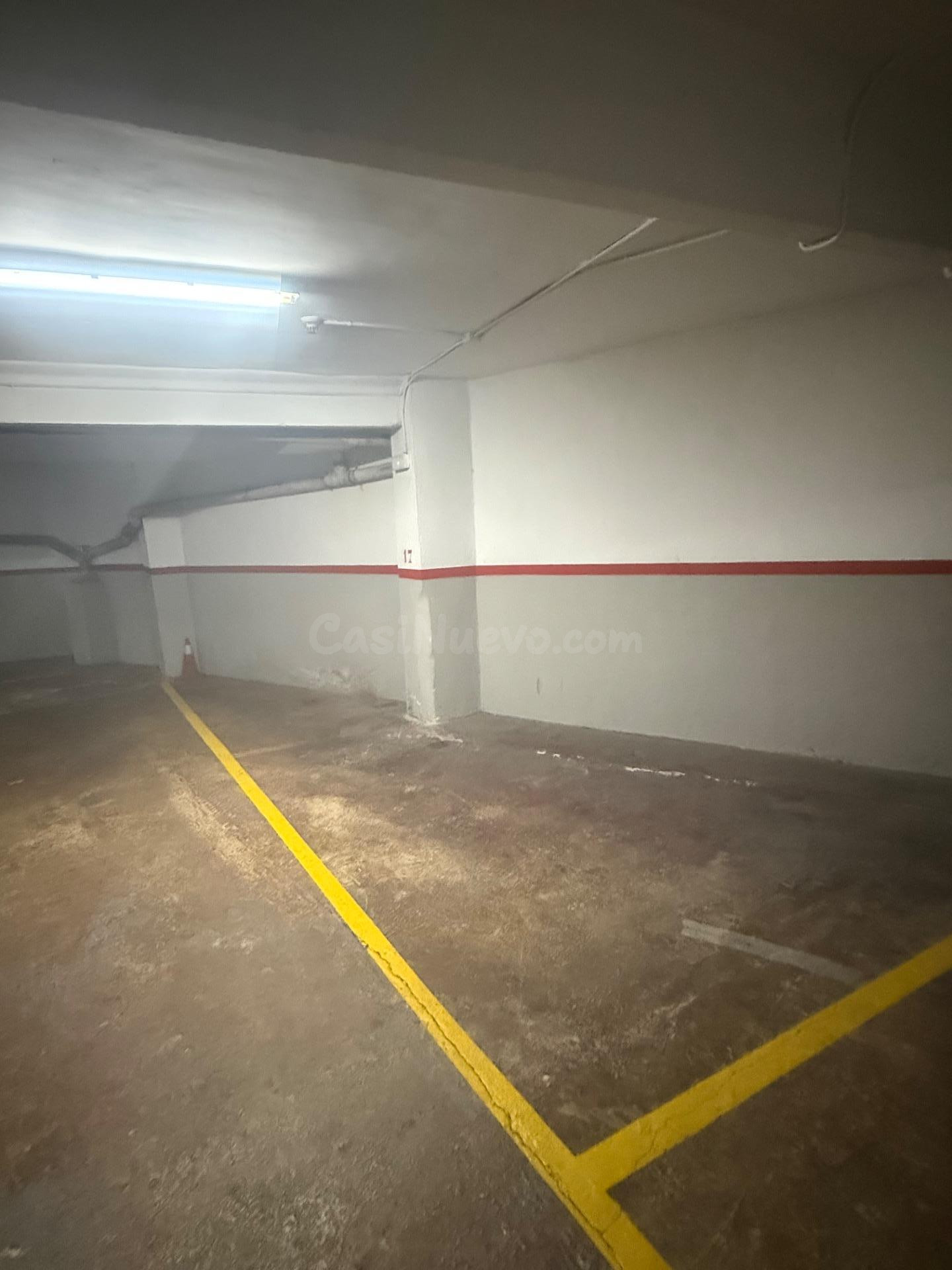 Parking 26m² en venta - La Sagrera