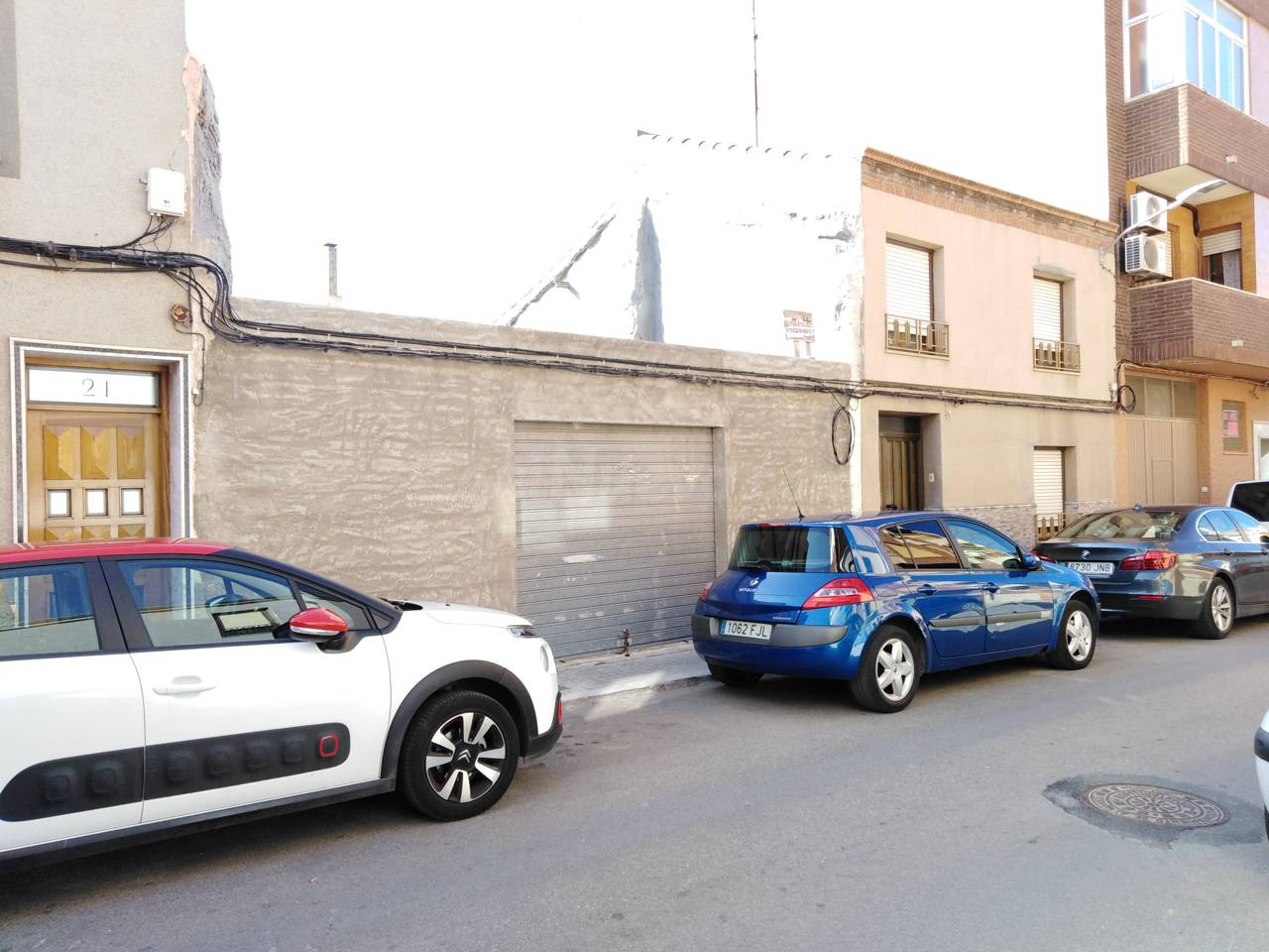 Solar 235m² en venta - Almansa
