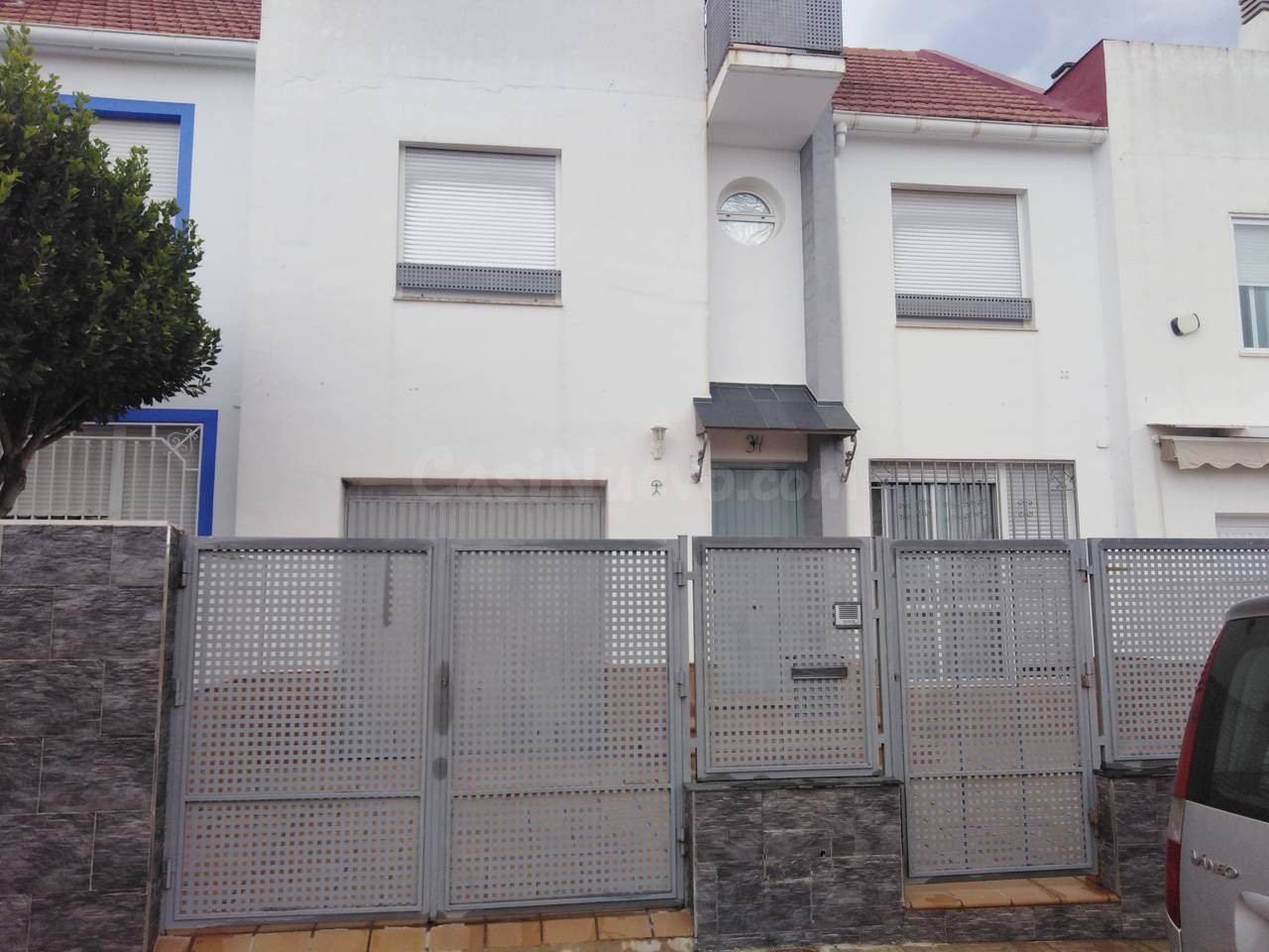 ADOSADO EN VENTA