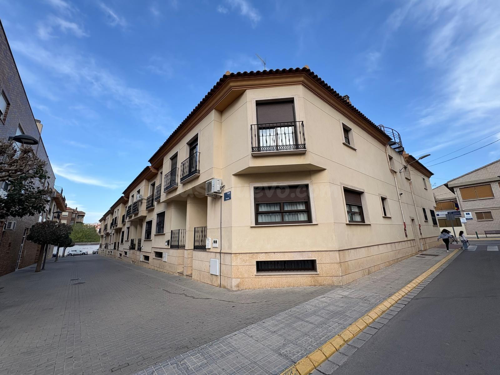 DUPLEX, SEMIREFORMADO