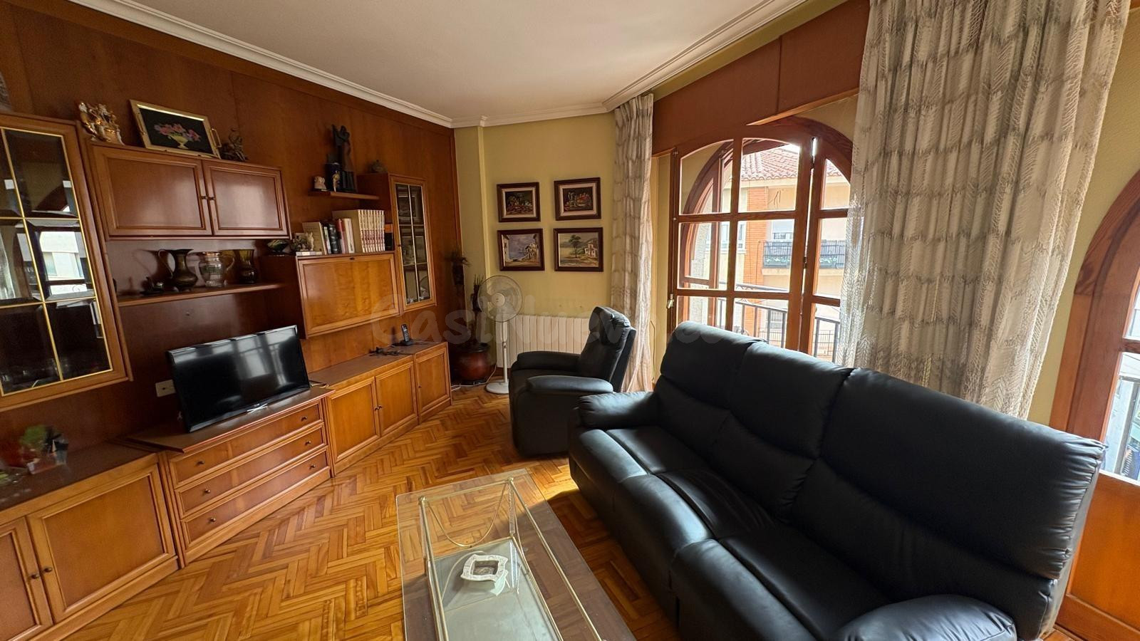 Amplio y Luminoso Piso en Almansa - €132,000