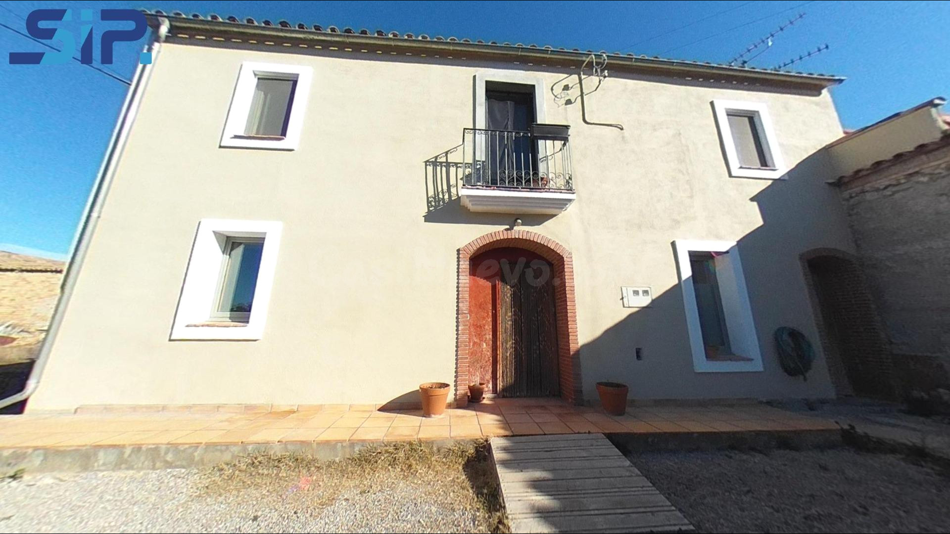 CASA (TIPO MASÍA) CON ENCANTO JUNTO A LAS VIÑAS PARA REFORMAR EN FONT-RUBI