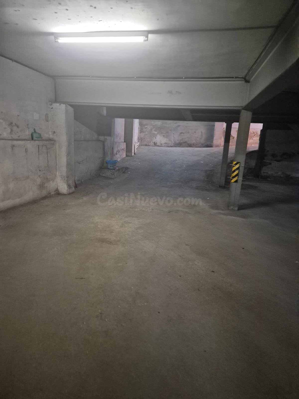 PLAZA DE PARKING EN VENTA ZONA POBLE NOU  (VILAFRANCA) carrer Ramon freixas