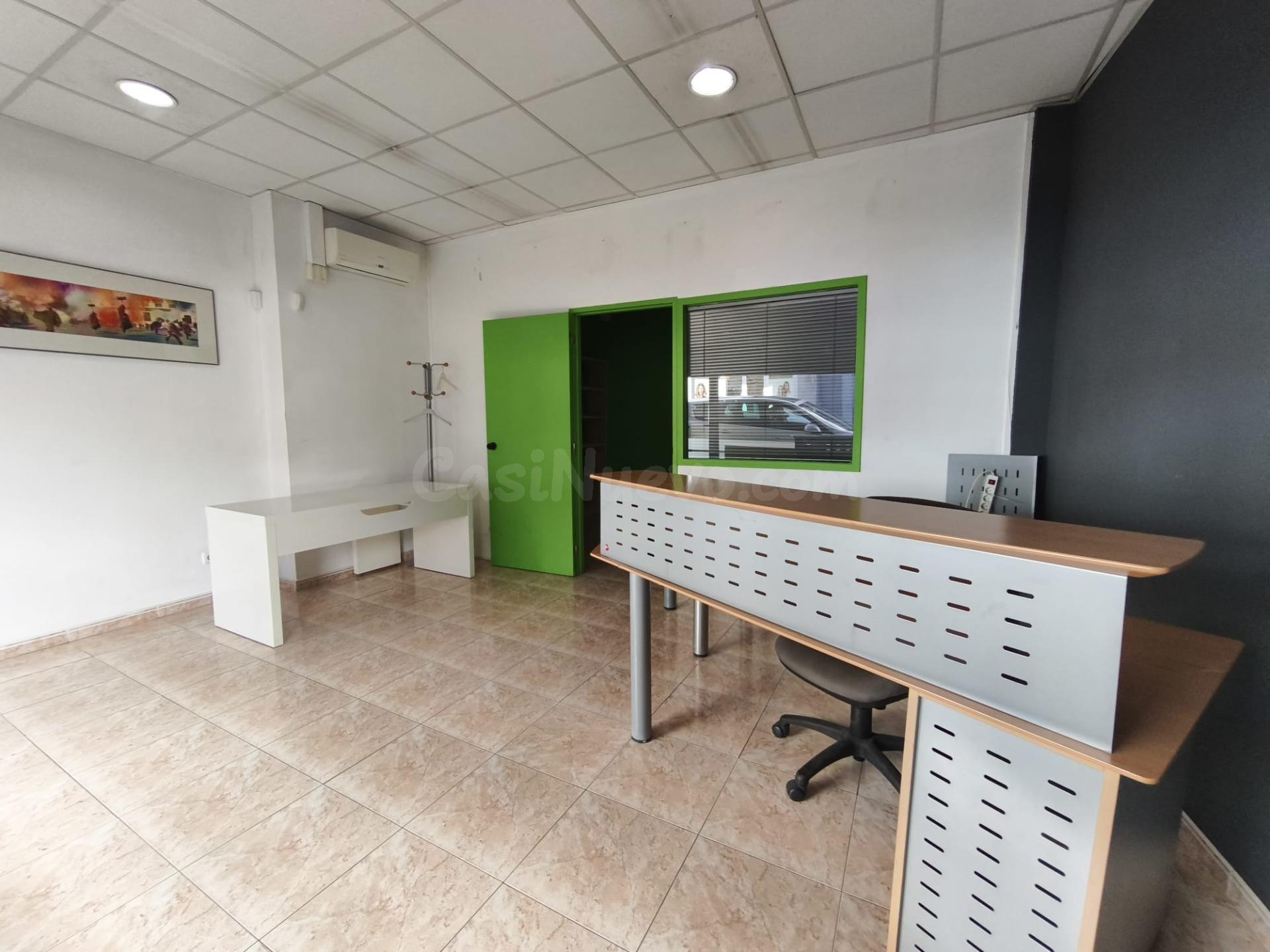 Local comercial 60m² en alquiler - Poble nou