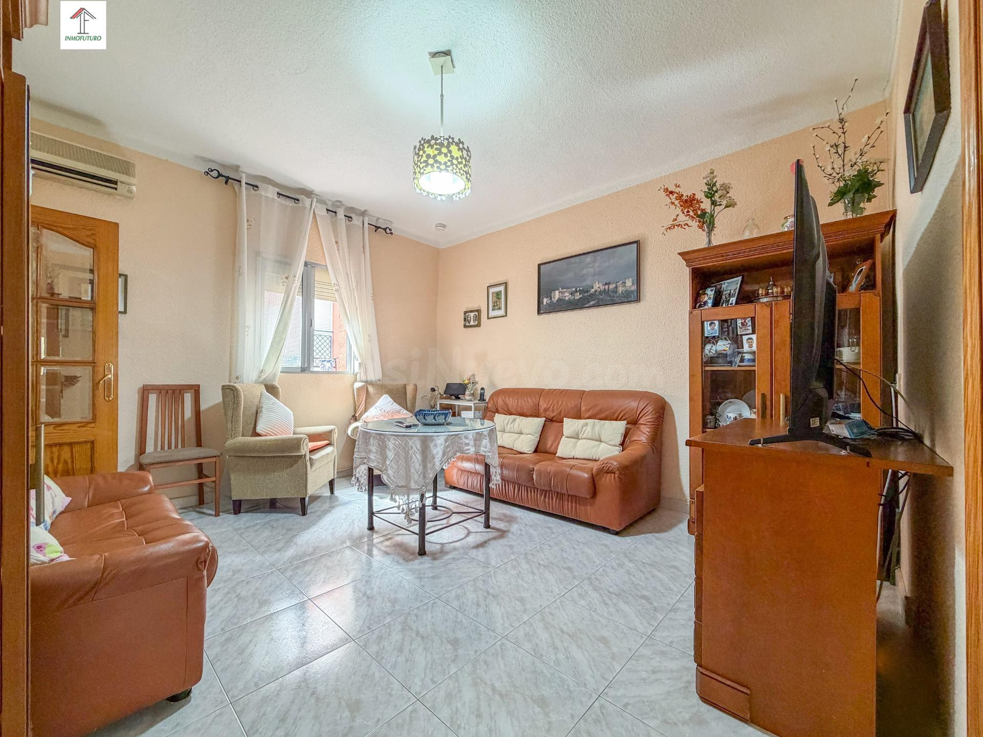 Piso de 2 dorm. reformado para entrar a vivir, Zaidin.