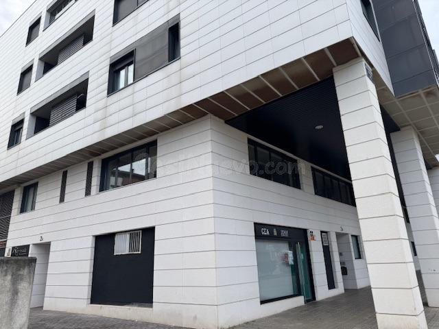 Oficina de alquiler en Urduliz, zona residencial.