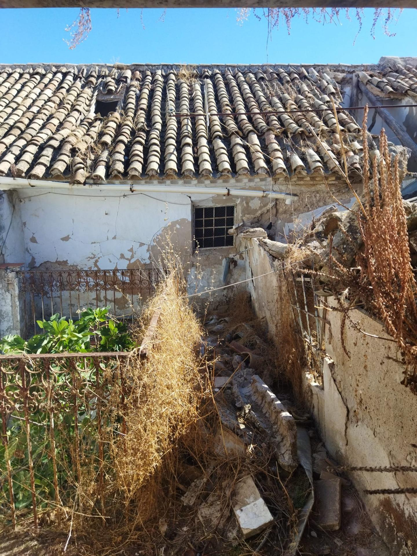 CASA PARA REFORMAR EN EL CENTRO DE BENAMEJI, SALE A LA VENTA¡¡¡¡¡¡¡¡¡¡¡¡¡¡¡