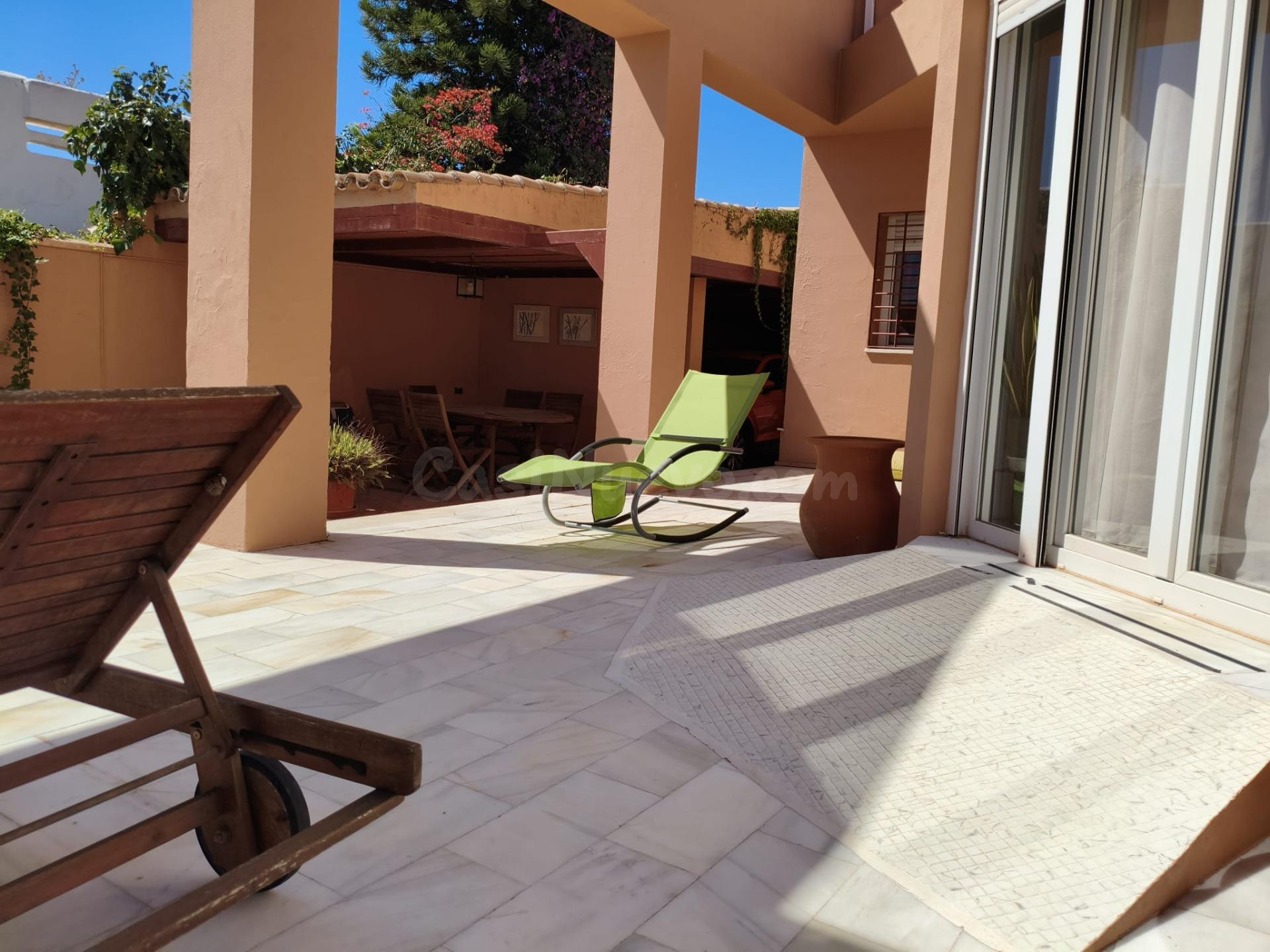 Chalet independiente en El Juncal-Vallealto  Parcela de más de 400 m2