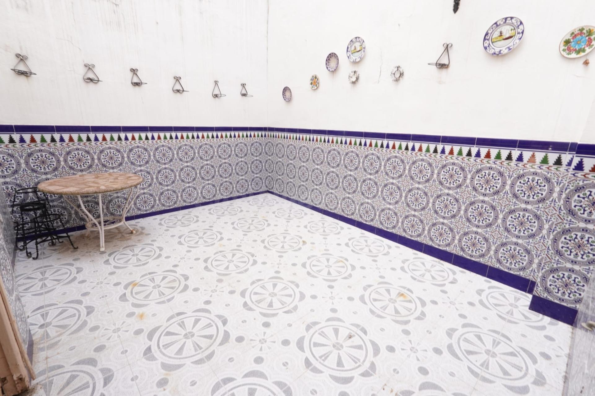 Amplia Casa en el Centro de Benamejí - Ideal para Entrar a Vivir