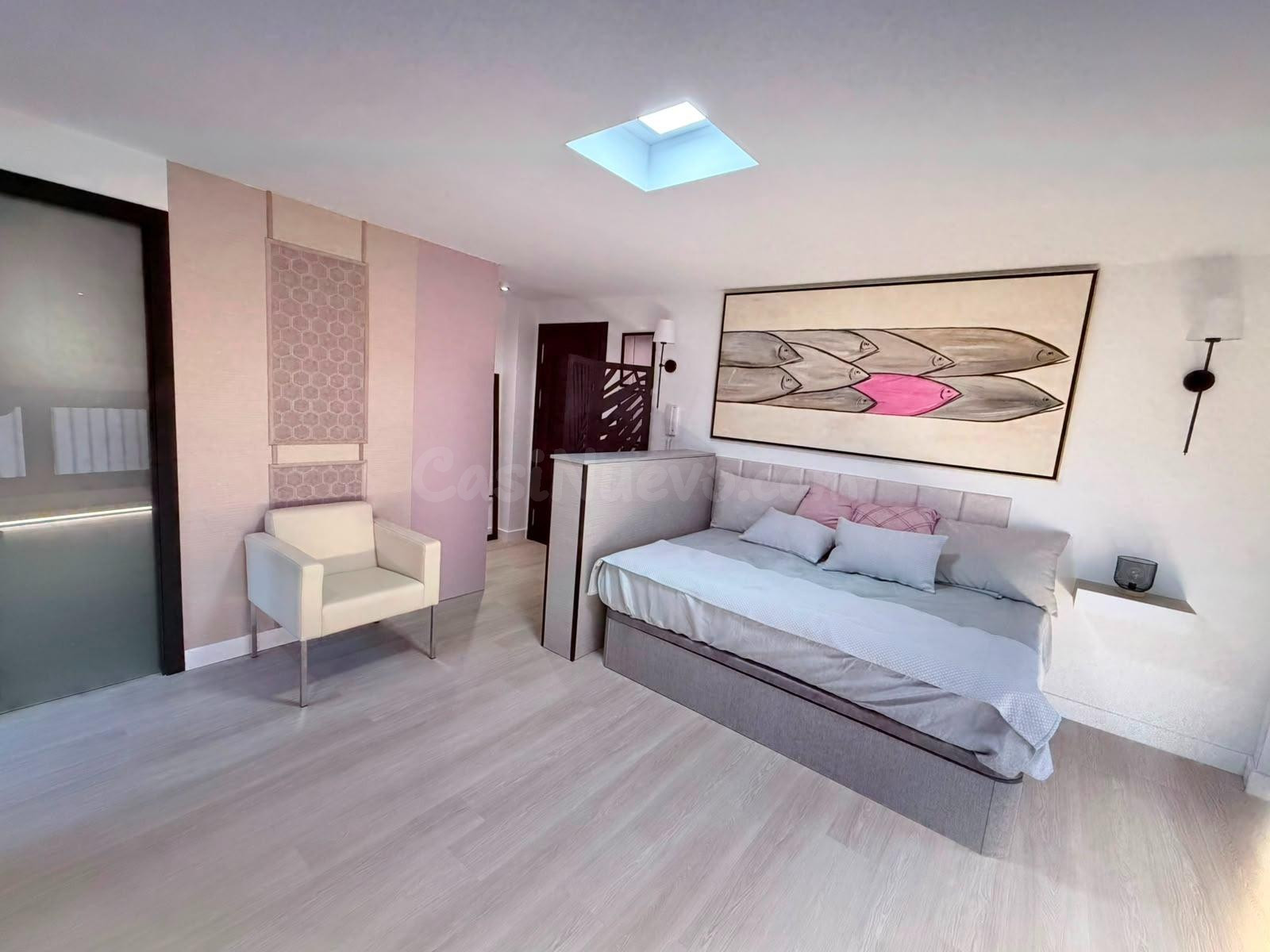 Oficina Centrica Convertida en Apartamento - Ideal para Inversores
