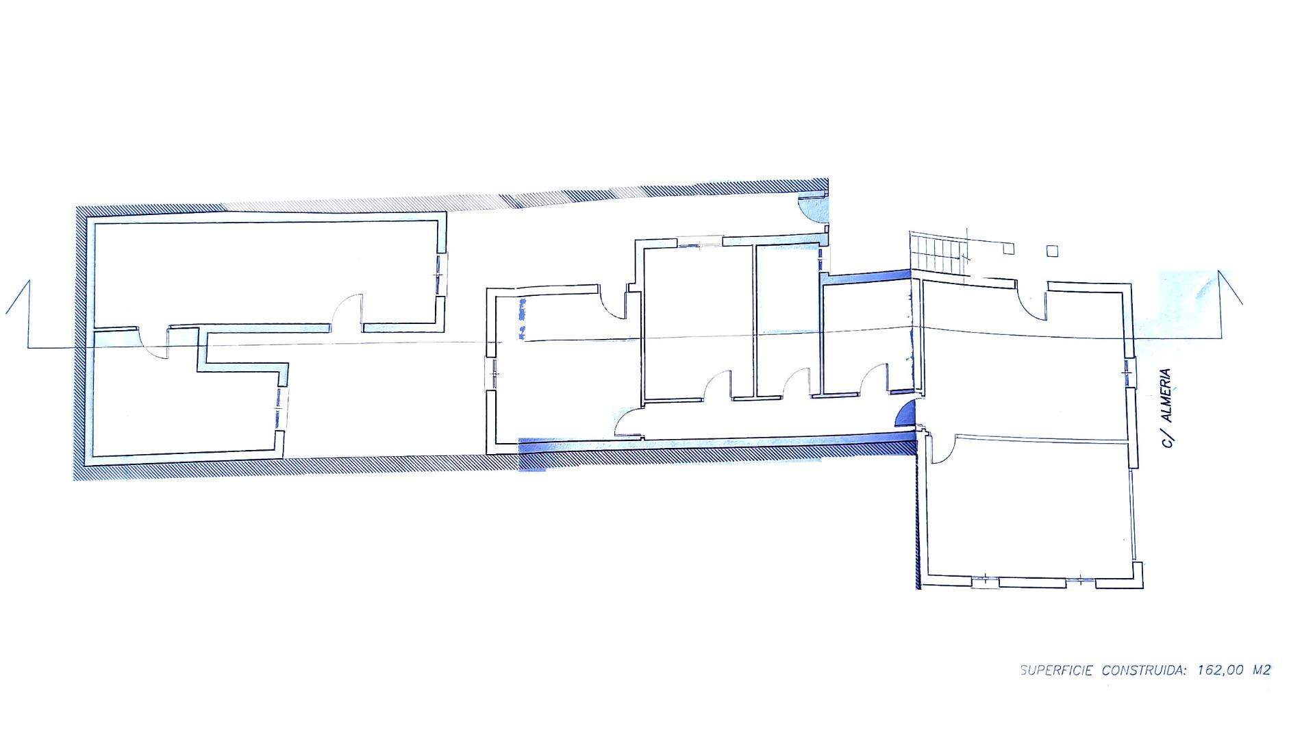 Finca - Casa en estado ruinoso, listo para edificar - OFERTABLE