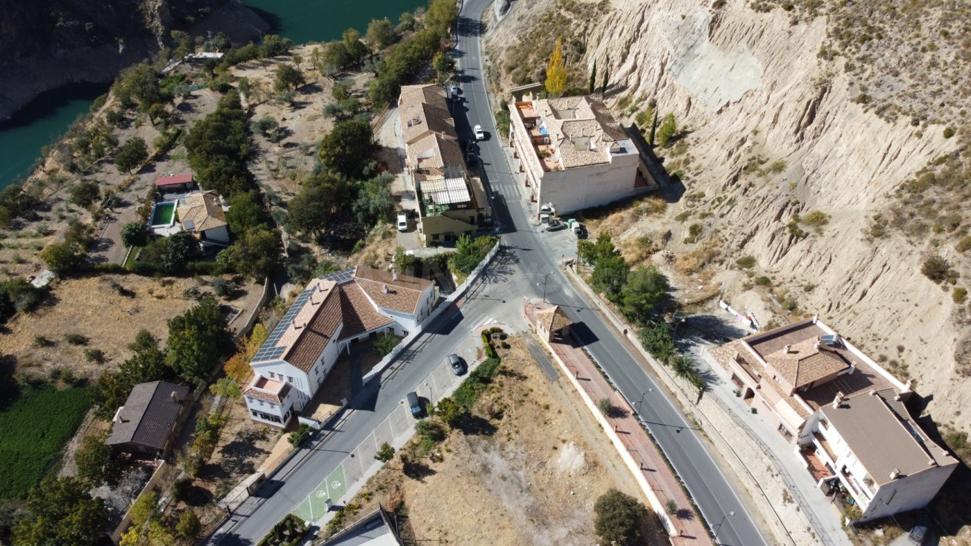Solar de 1658m2 a la entrada de Guejar con la mejor orientación.