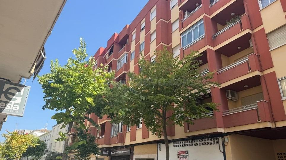 Amplio Piso en el Corazón de Gandía - Oportunidad para Reformar