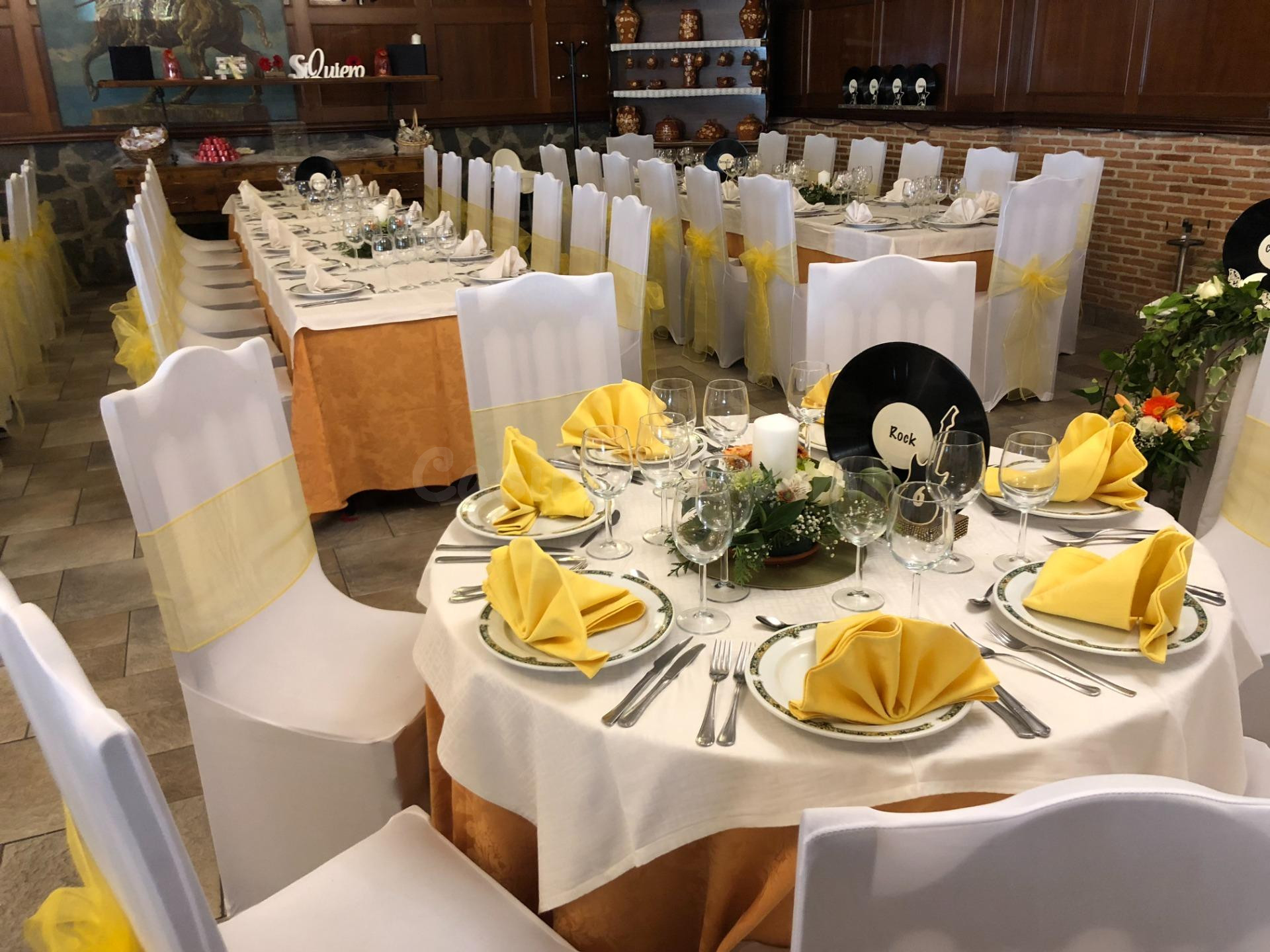 Se vende local de 1400m2 en Alcorcon, funcionando como restaurante y como centro de formación de cocina homologado, gran oportunidad