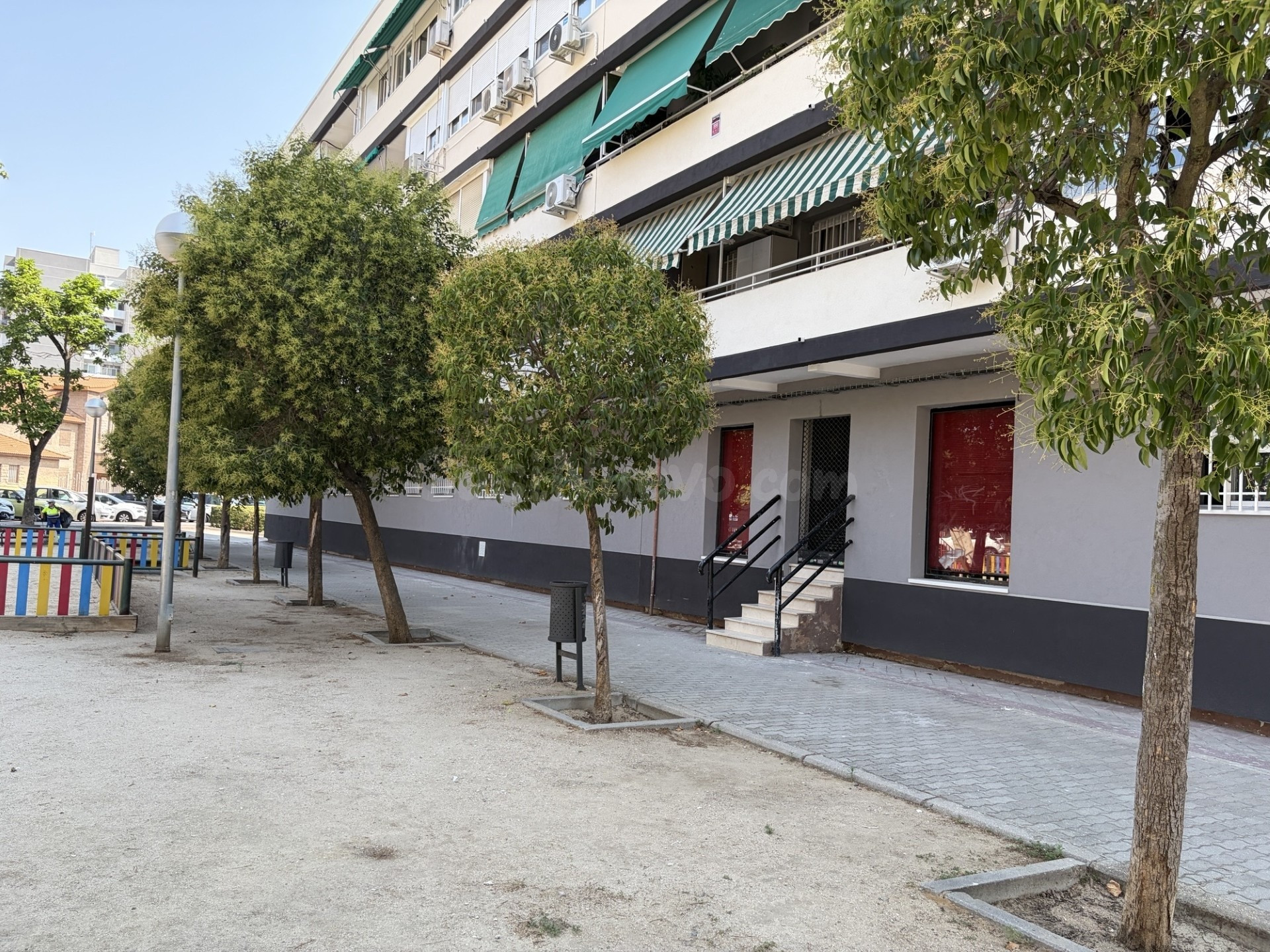 SE VENDE LOCAL COMERCIAL EN CL ZAMORA Nº 5 Esc.- Fuenlabrada - Madrid