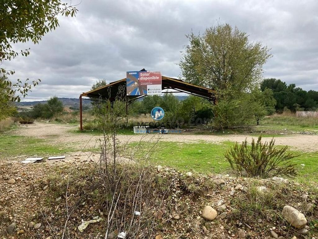 Terreno urbano para construir en venta en c. la aceña sector sp-13 parcela 1, 11, Guadalajara, Guadalajara