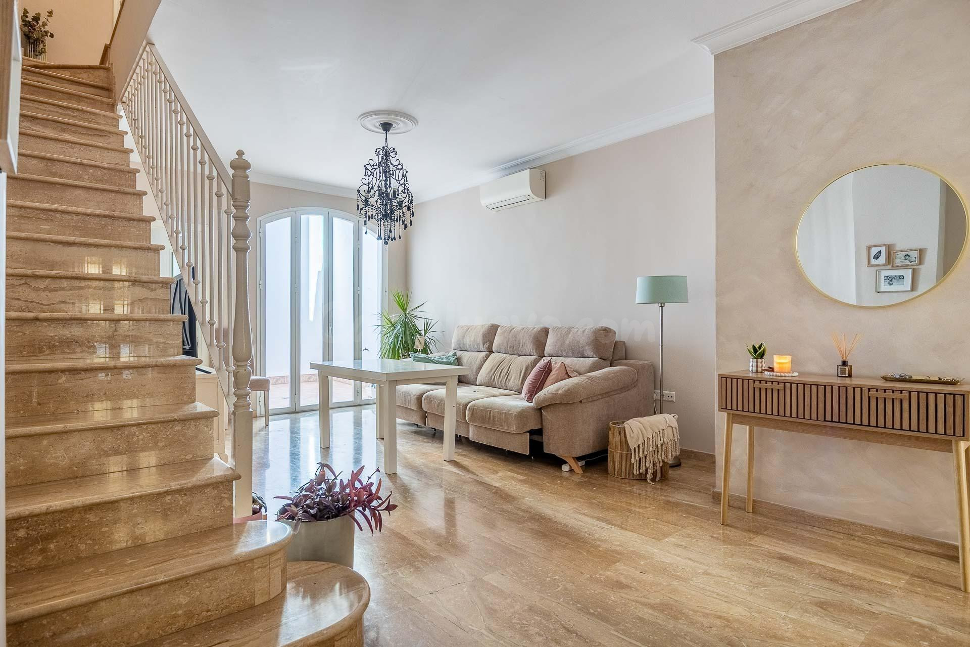 Casa en venta en Coria del Río. Calidades de Lujo. - foto 4