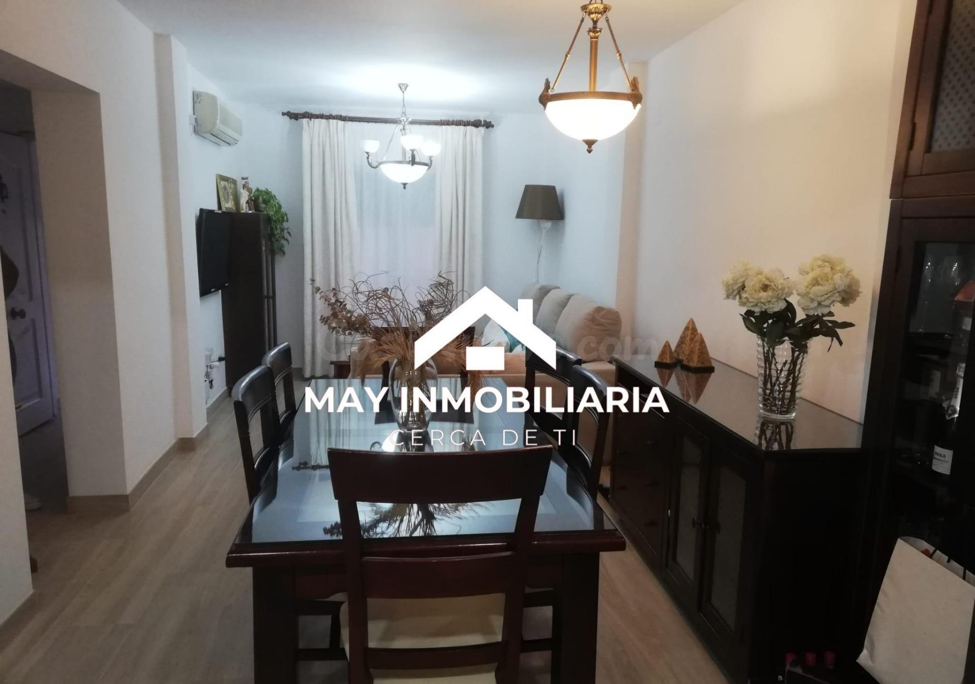 CASA ADOSADA EN VENTA EN LA PUEBLA DEL RIO
