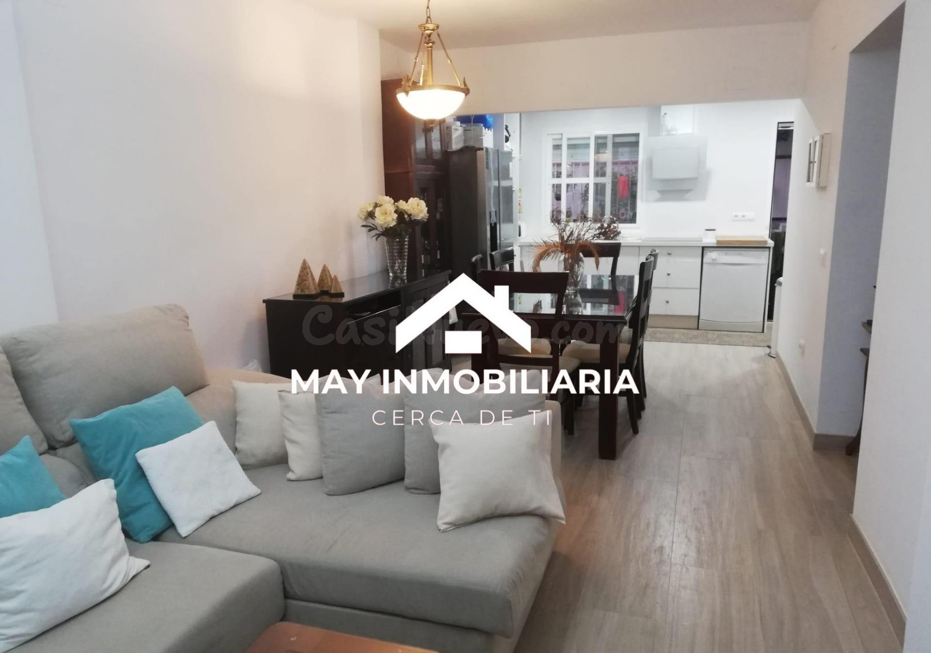 CASA ADOSADA EN VENTA EN LA PUEBLA DEL RIO - foto 4
