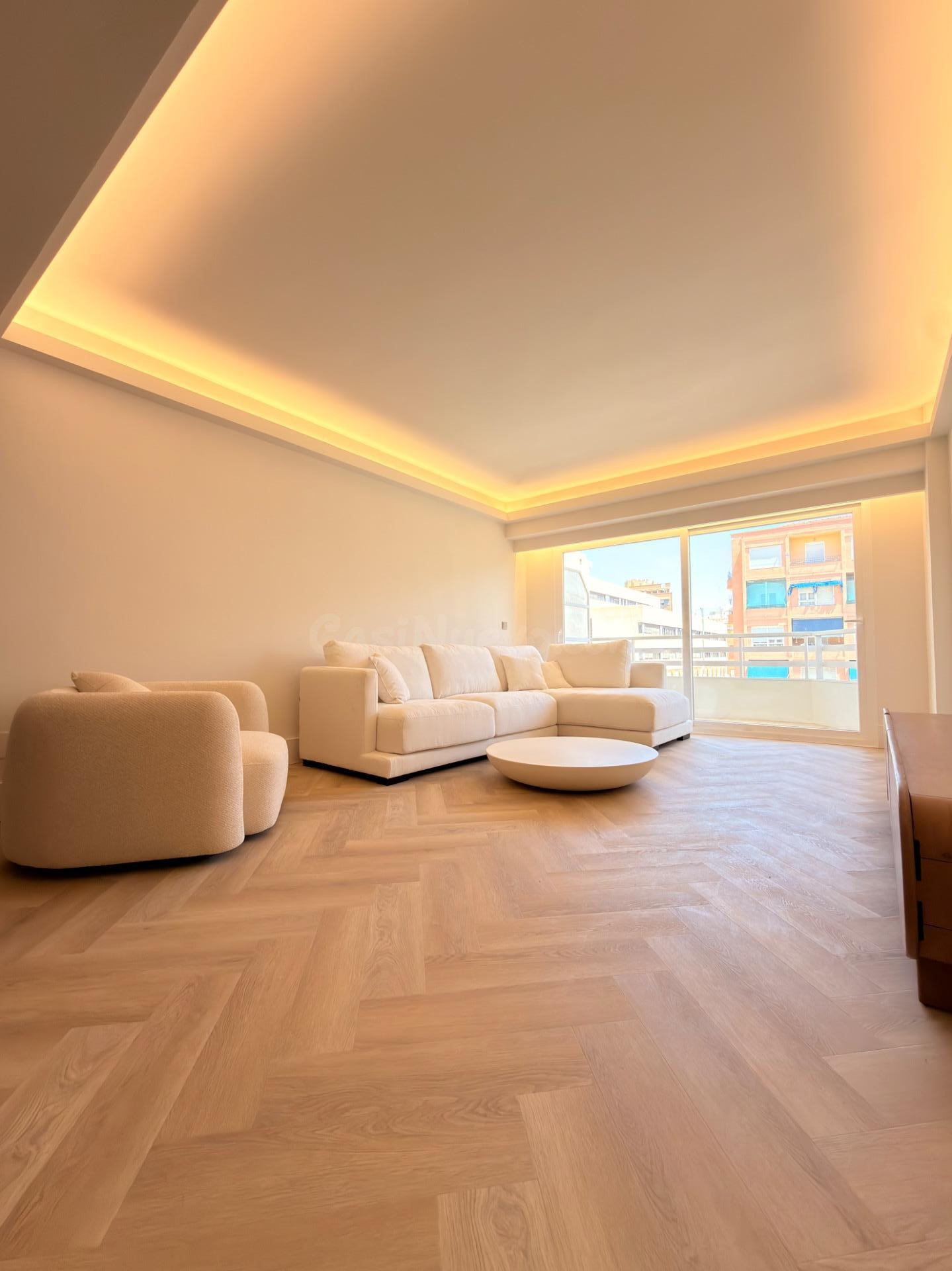 Vivienda de lujo reformada en Av General Marvá, Alicante