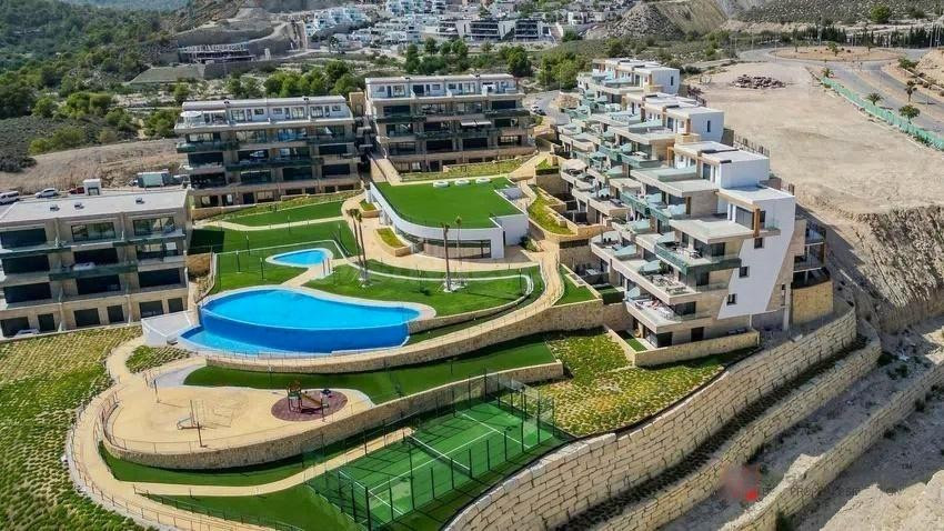 Estupendo piso de obra nueva en Finestrat, Benidorm