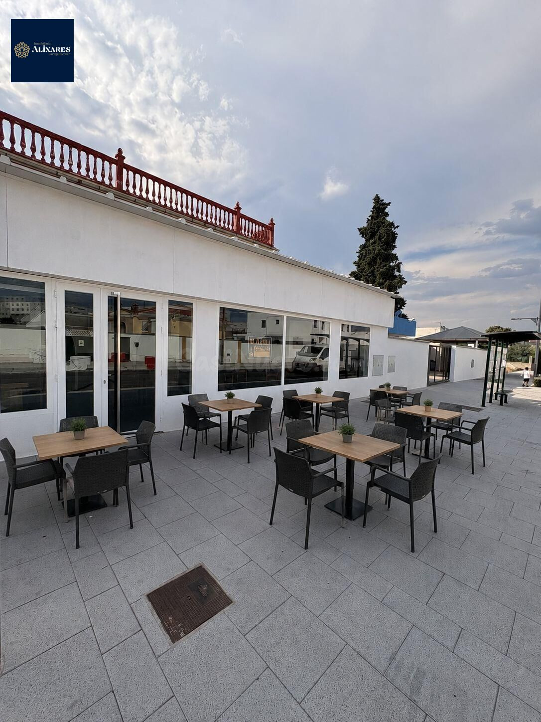 Fantástico restaurante de 250 m2 en alquiler | Centro de Alhendín | Totalmente equipado
