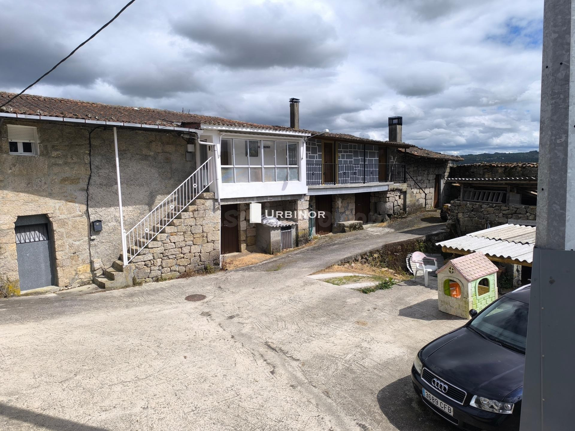 Casa con finca en A PEROXA – Terraza con vistas abiertas esp - foto 2