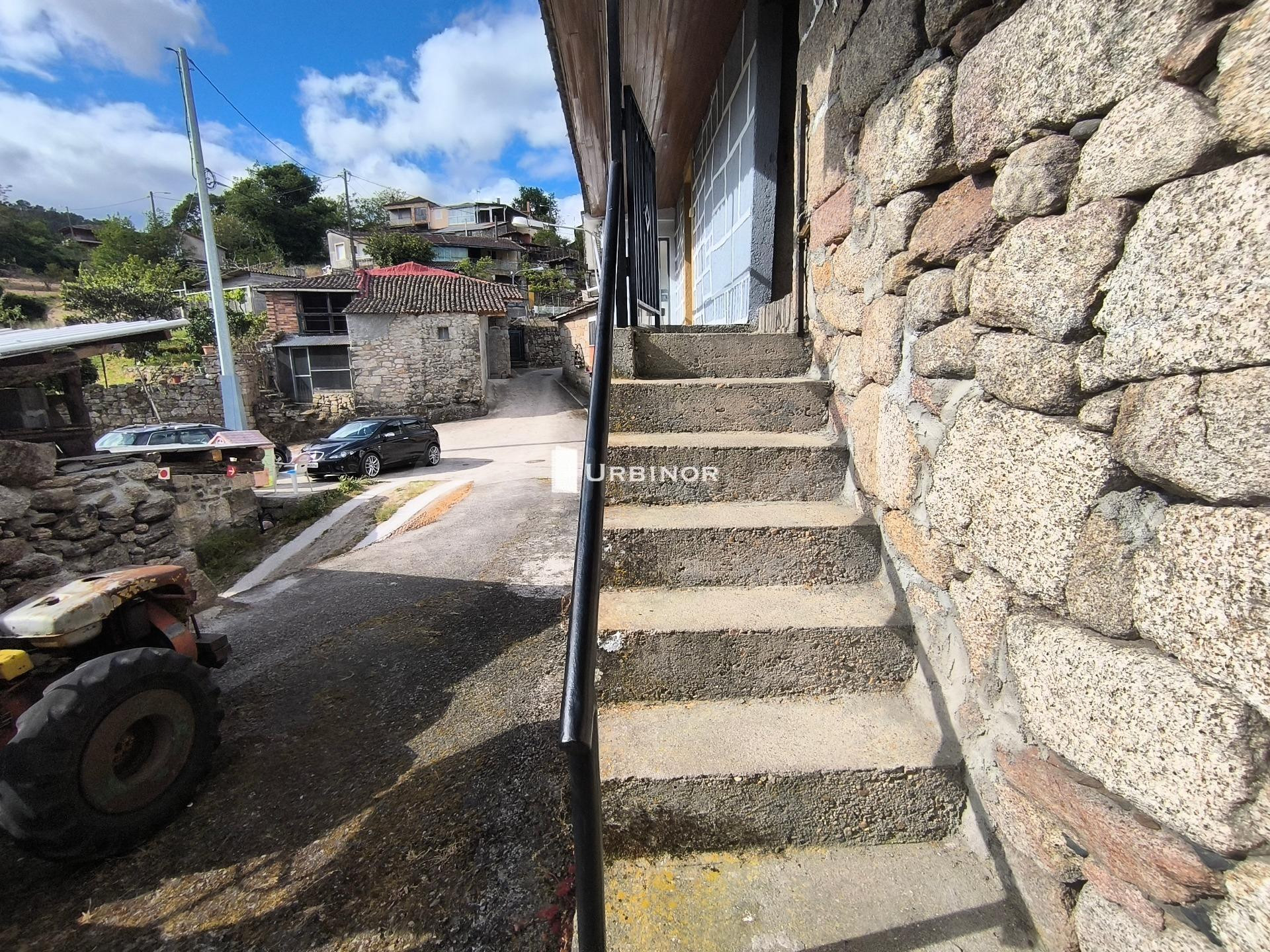 Casa con finca en A PEROXA – Terraza con vistas abiertas esp - foto 3