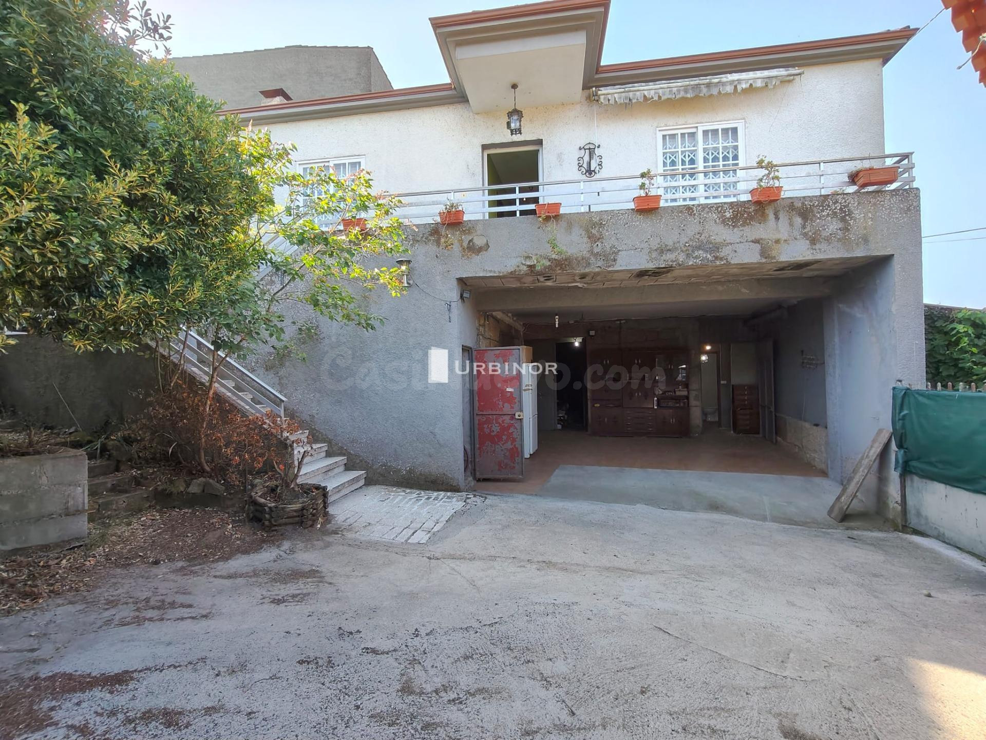 ❗MUY POCAS VECES SALE ALGO ASÍ❗ Casa con terreno en Cudeiro–O Viso, a solo 3 km de Ourense.