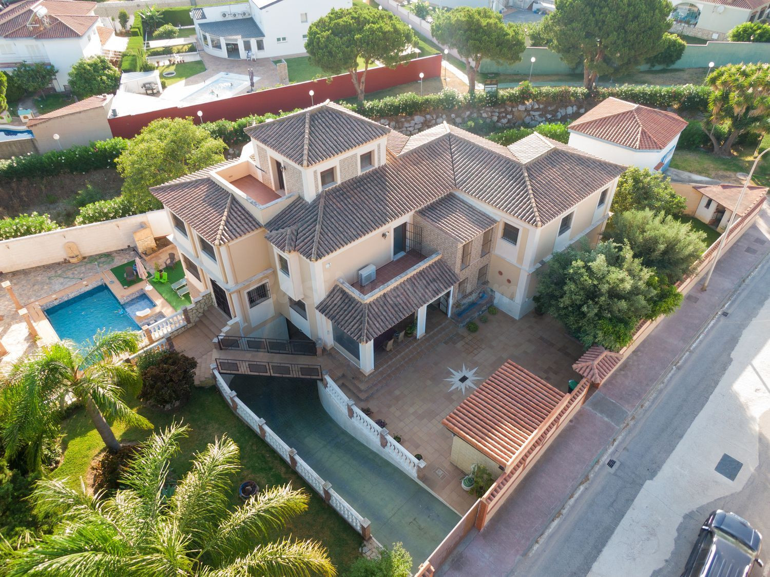 INCREIBLE VILLA CON PRIMERAS CALIDADES - SANTA MARGARITA LA  - foto 5