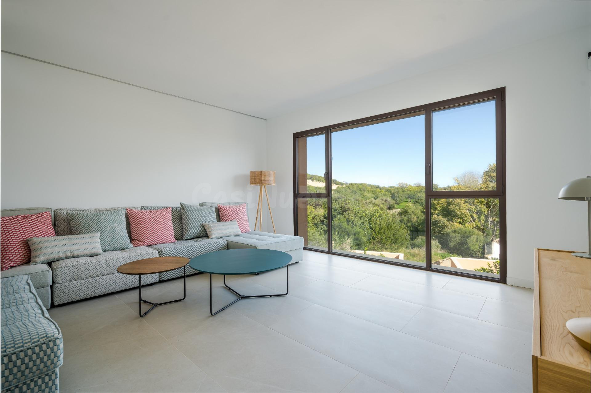 EXCLUSIVO CHALET EN BINIAMAR