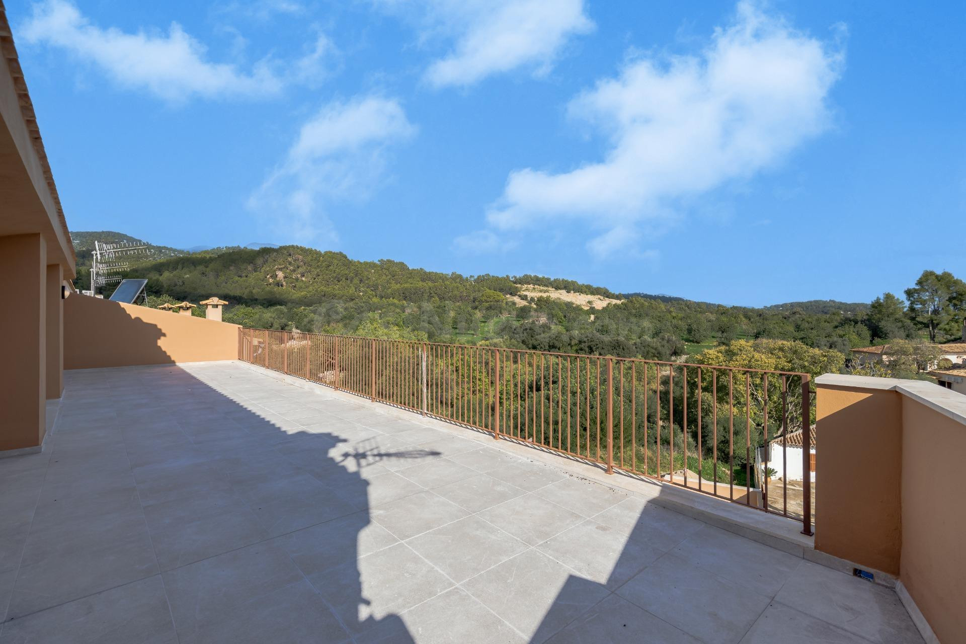 EXCLUSIVO CHALET EN BINIAMAR