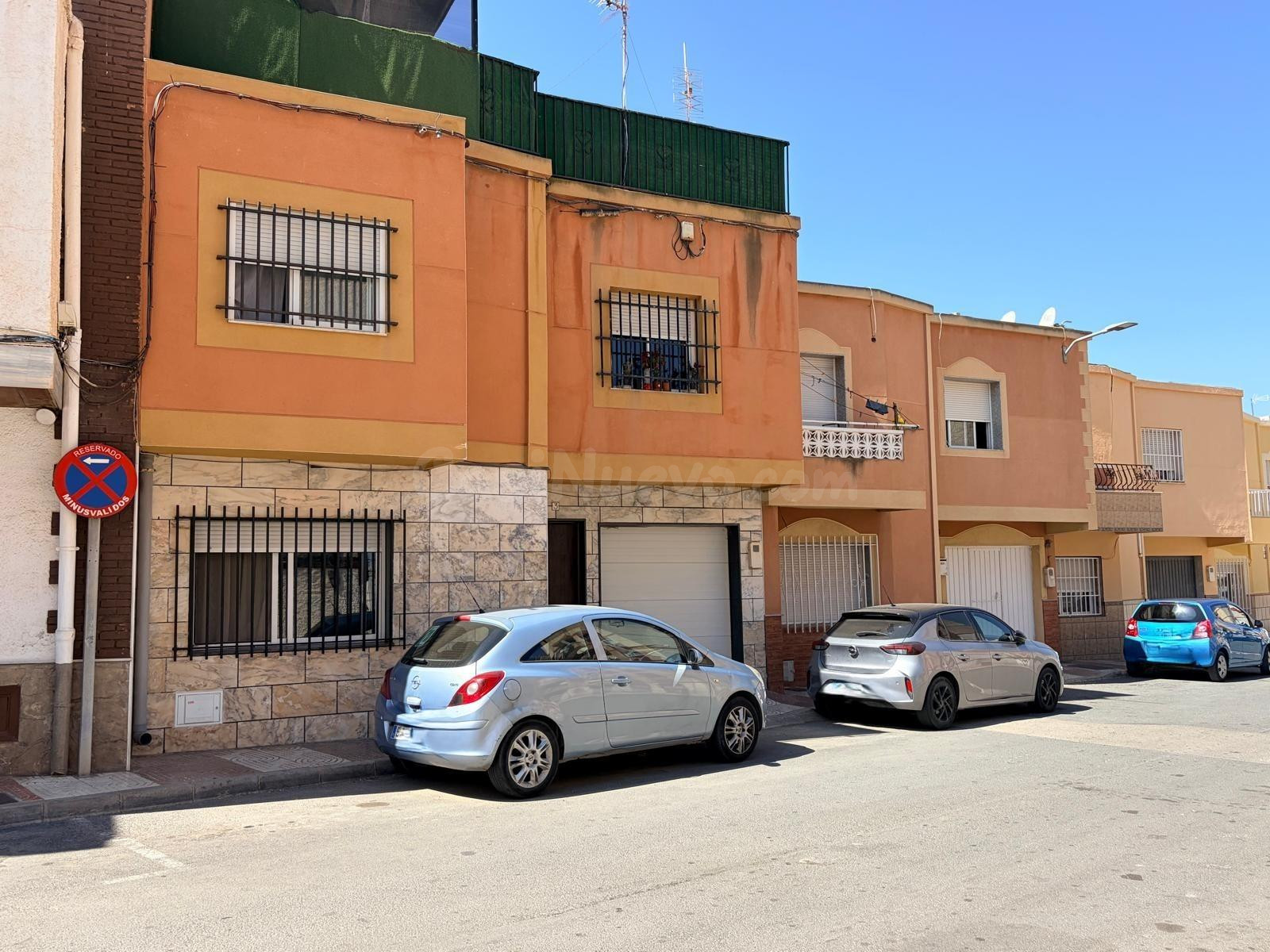 Adosado 4 habitaciones 148m² en venta - 200 viviendas