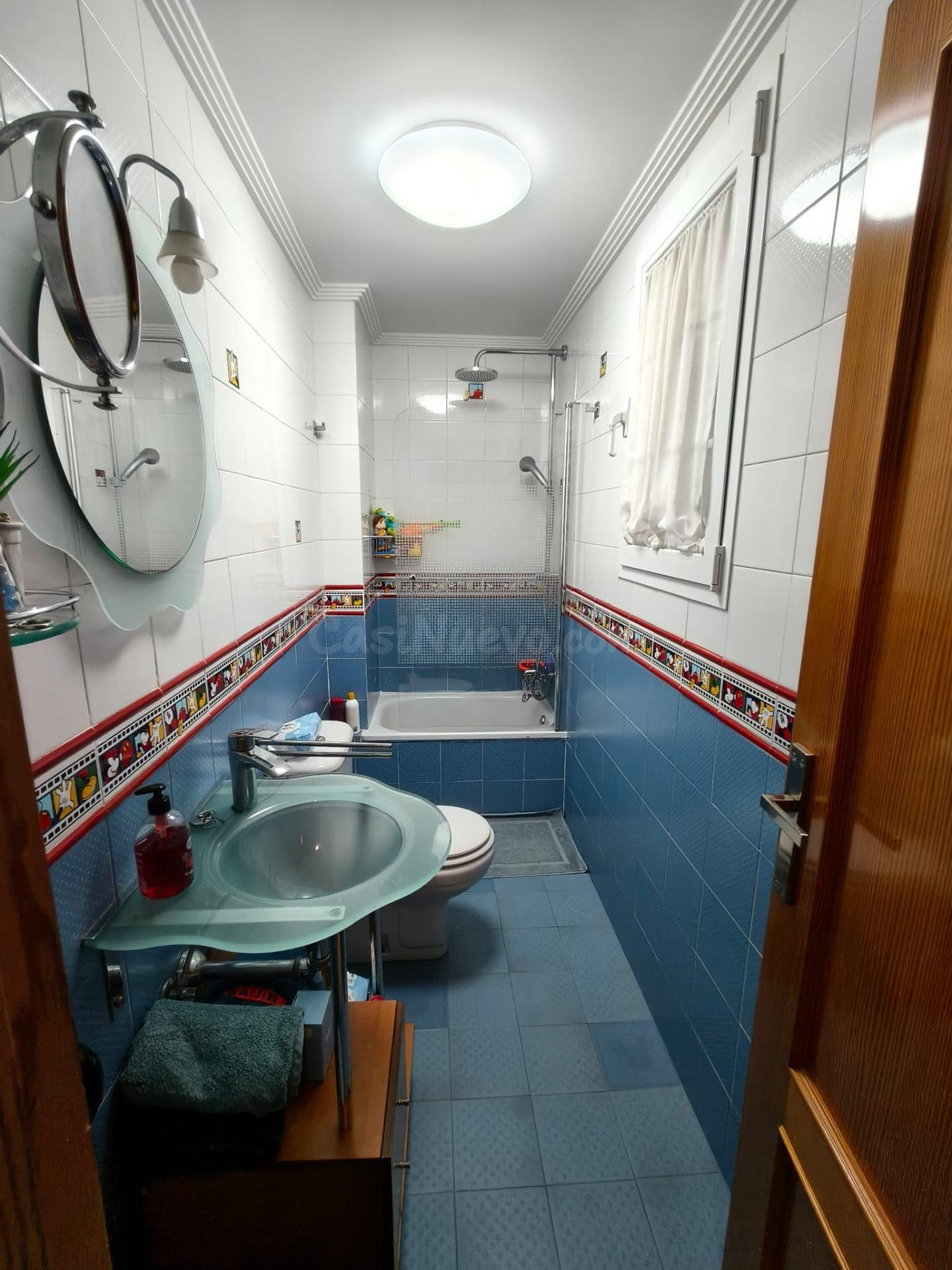 CASA SOBRE LOCAL EN ZONA PINTOR ROSALES - foto 3