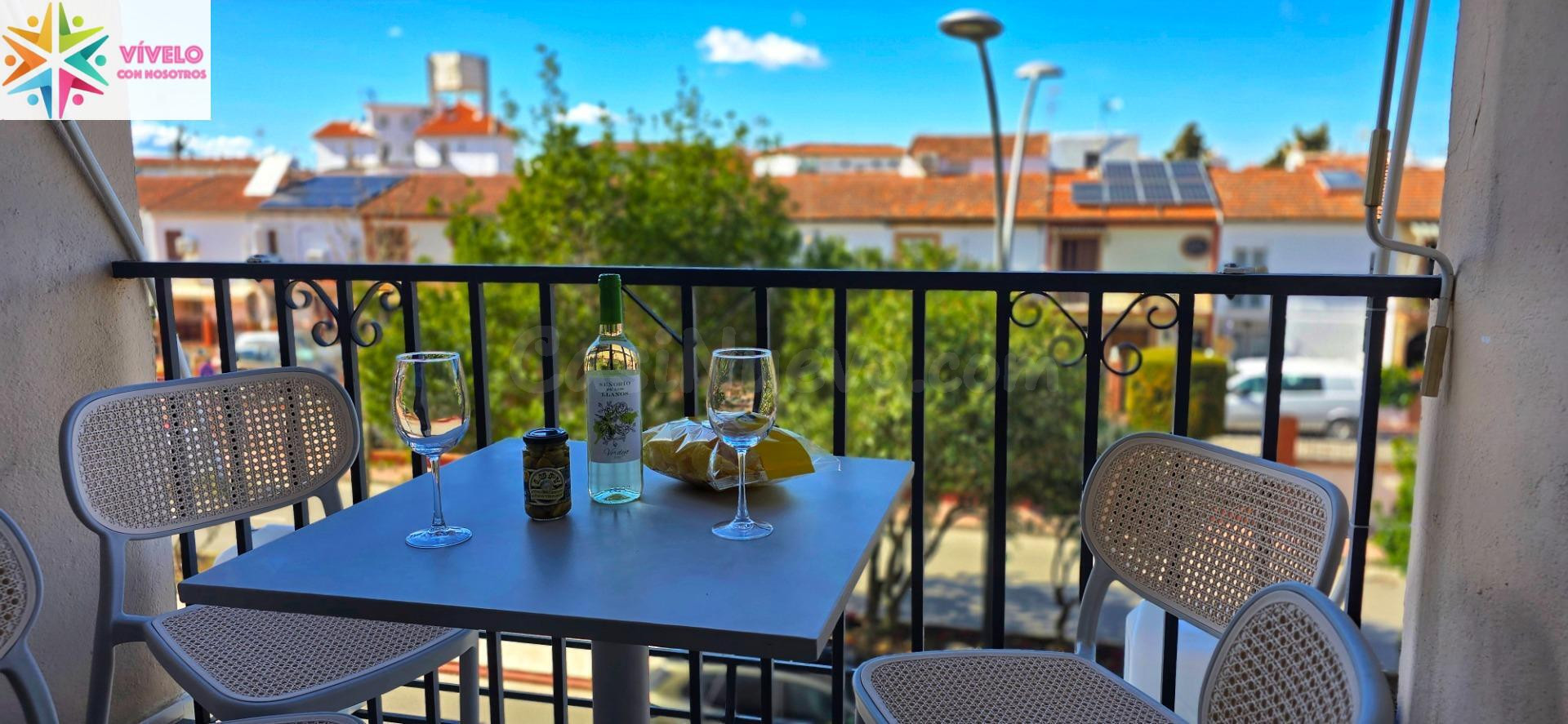 Piso reformado y listo para entrar a vivir en Avenida de Mál - foto 2