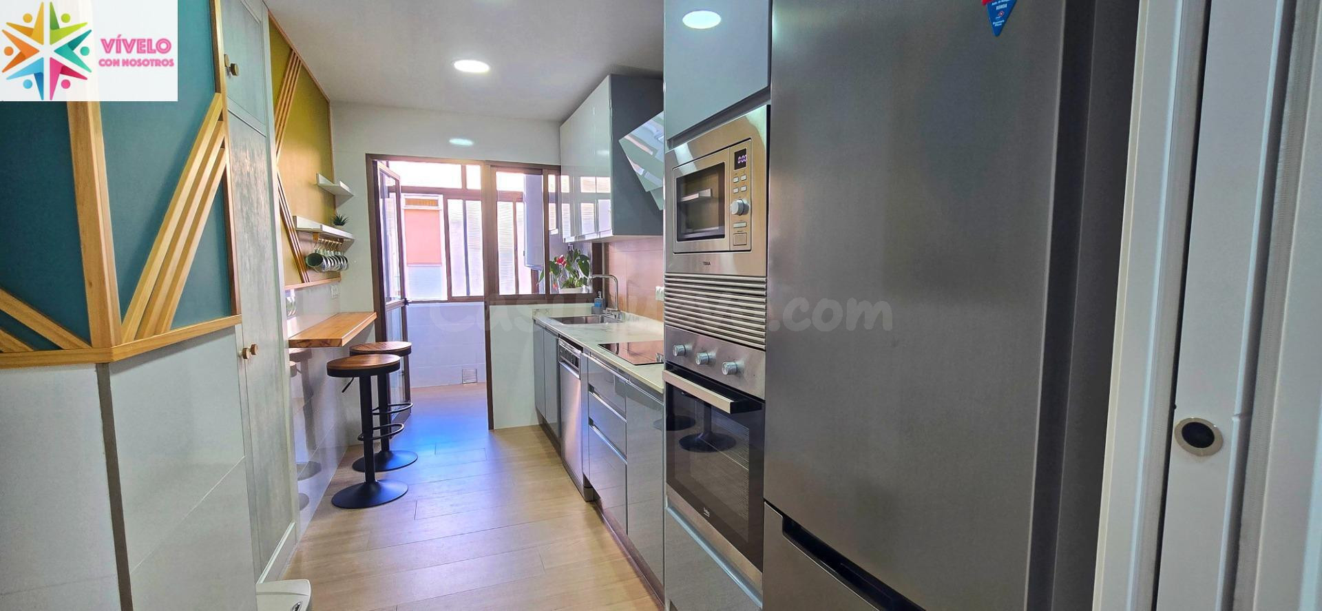 Piso reformado y listo para entrar a vivir en Avenida de Mál - foto 3