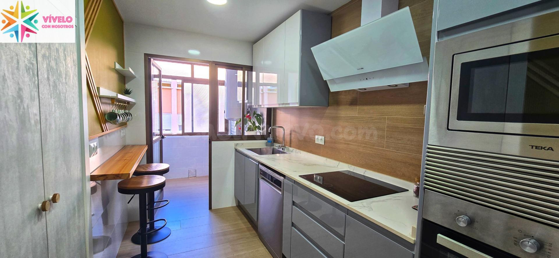 Piso reformado y listo para entrar a vivir en Avenida de Mál - foto 5