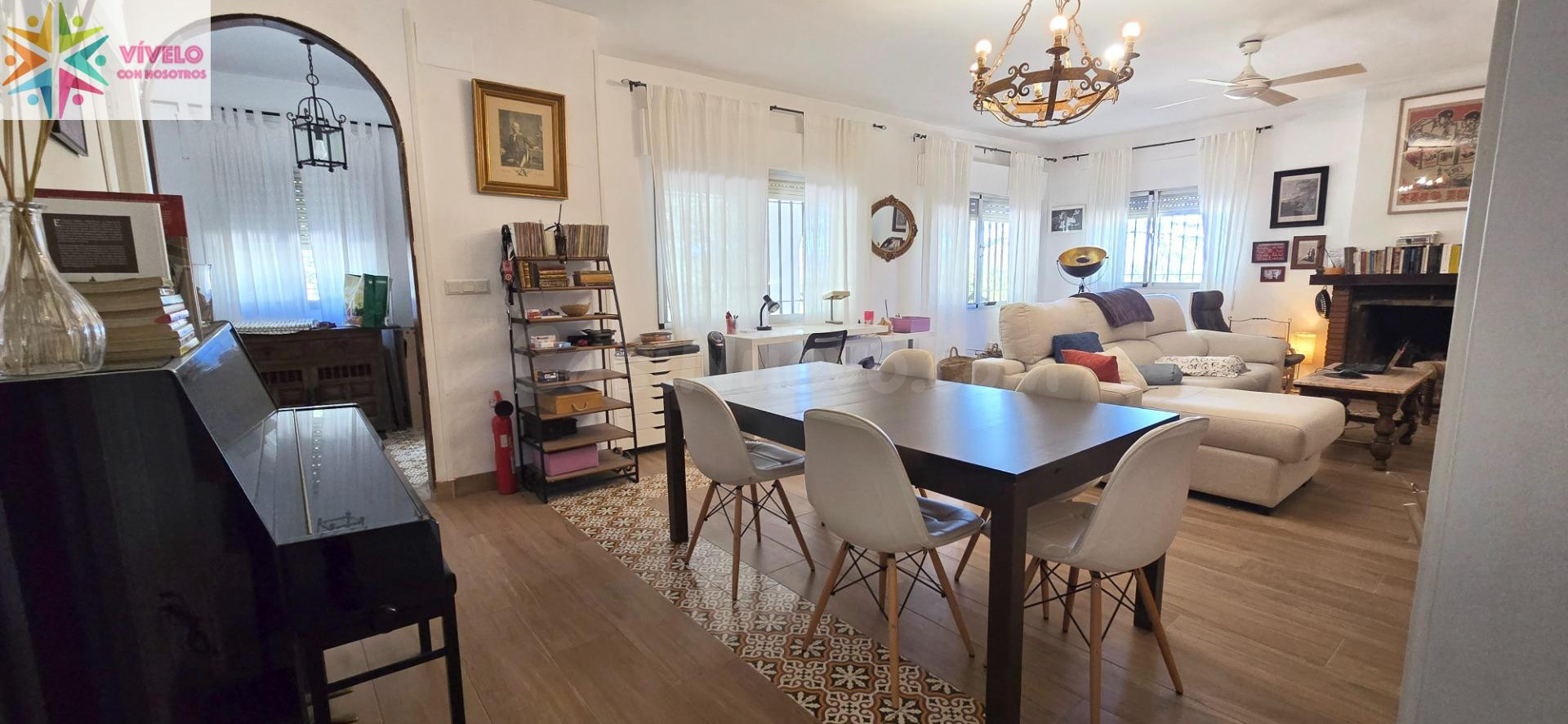Finca rústica con vivienda, piscina y pinar en Ronda