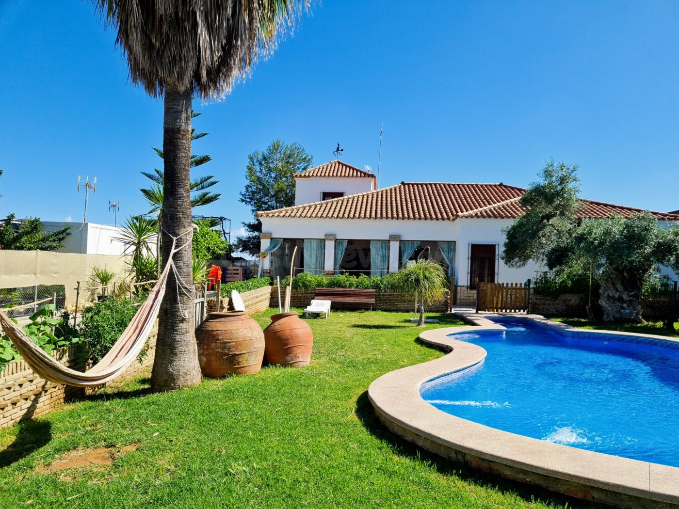 Chalet 4 habitaciones 379m² en venta - Coria del Río