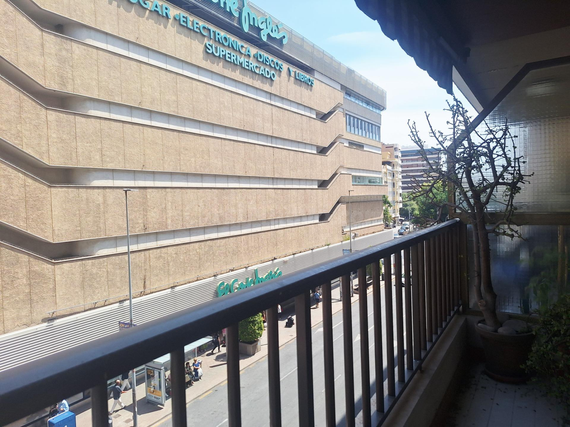 GRAN PISO DE ESQUINA CON 2 TERRAZAS EN AVENIDA MAISONNAVE