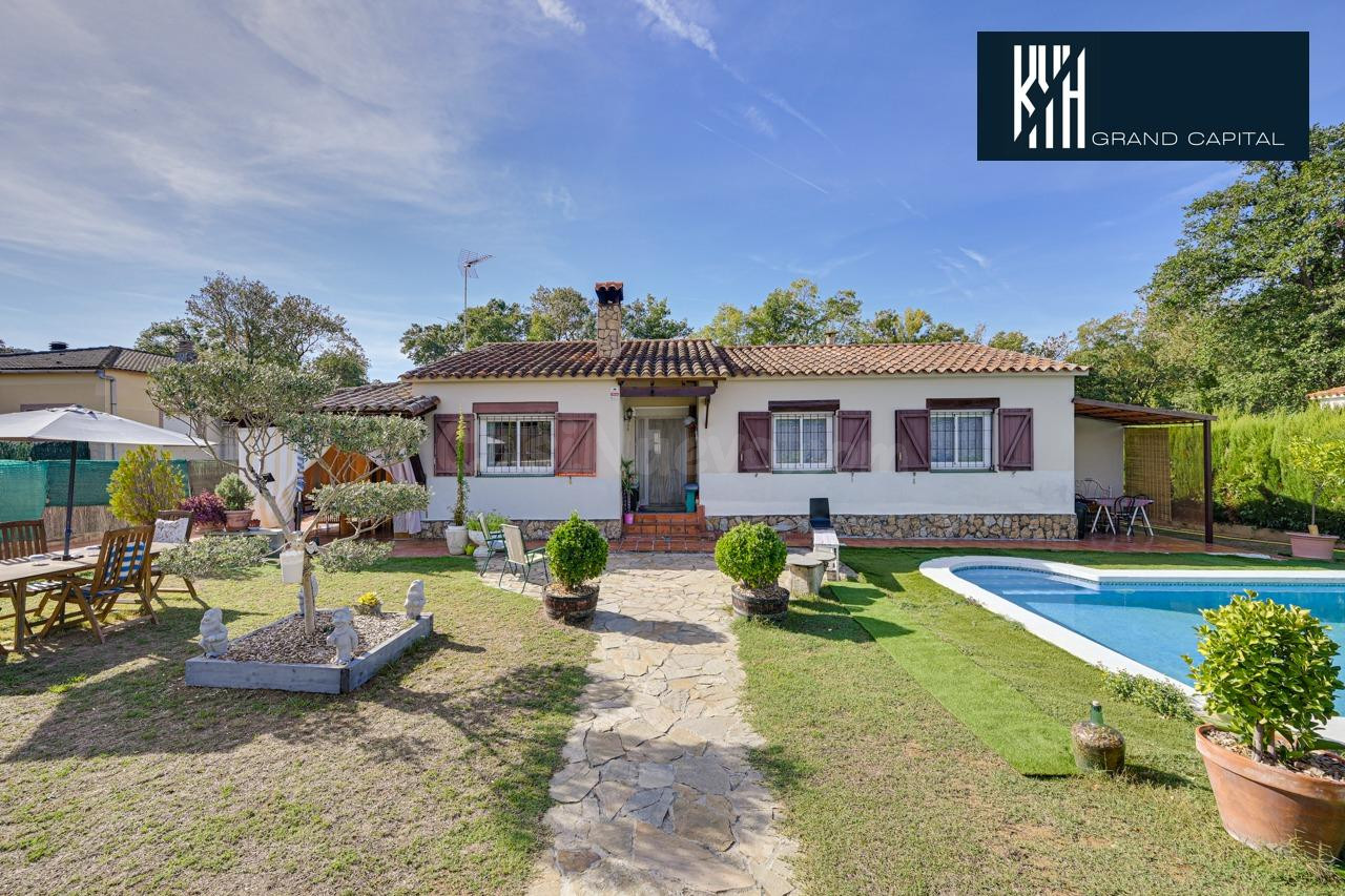 CASA EN CAN CARBONELL