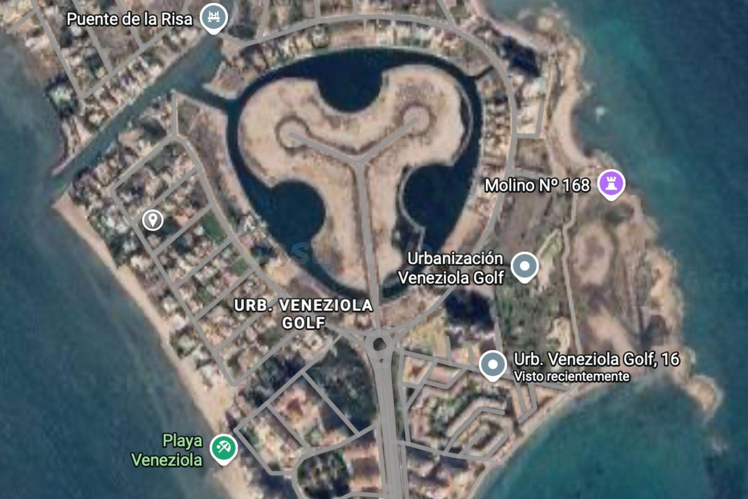 Oportunidad para desarrollar una villa exclusiva a solo 30 metros del mar La Manga del Mar Menor