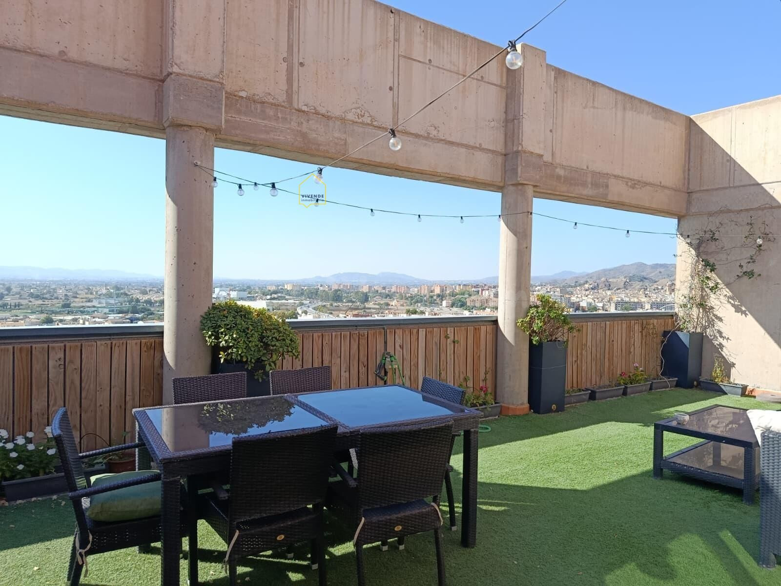 Ático de 4 dormitorios, 3 terrazas y piscina, a la venta en Lorca